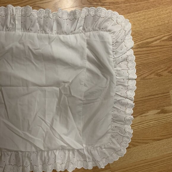4 White Ruffled Pillowcase Covers Smaller than Standard Size - Picture 2 of 2